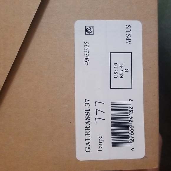 Call It Spring Tauge Block Heel Size 10 - Picture 9 of 9